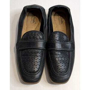Clarks Collection Womens Perforated Black Leather Loafers Size‎ 8.5 Comfort Work